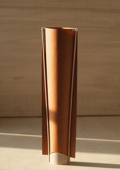 Exercice #1 de baptiste Meyniel designer, travail de mise en forme autour du papier. Présenté dans Horizon.