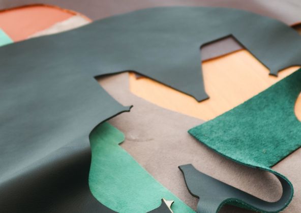 Atelier fabrication accessoire en cuir